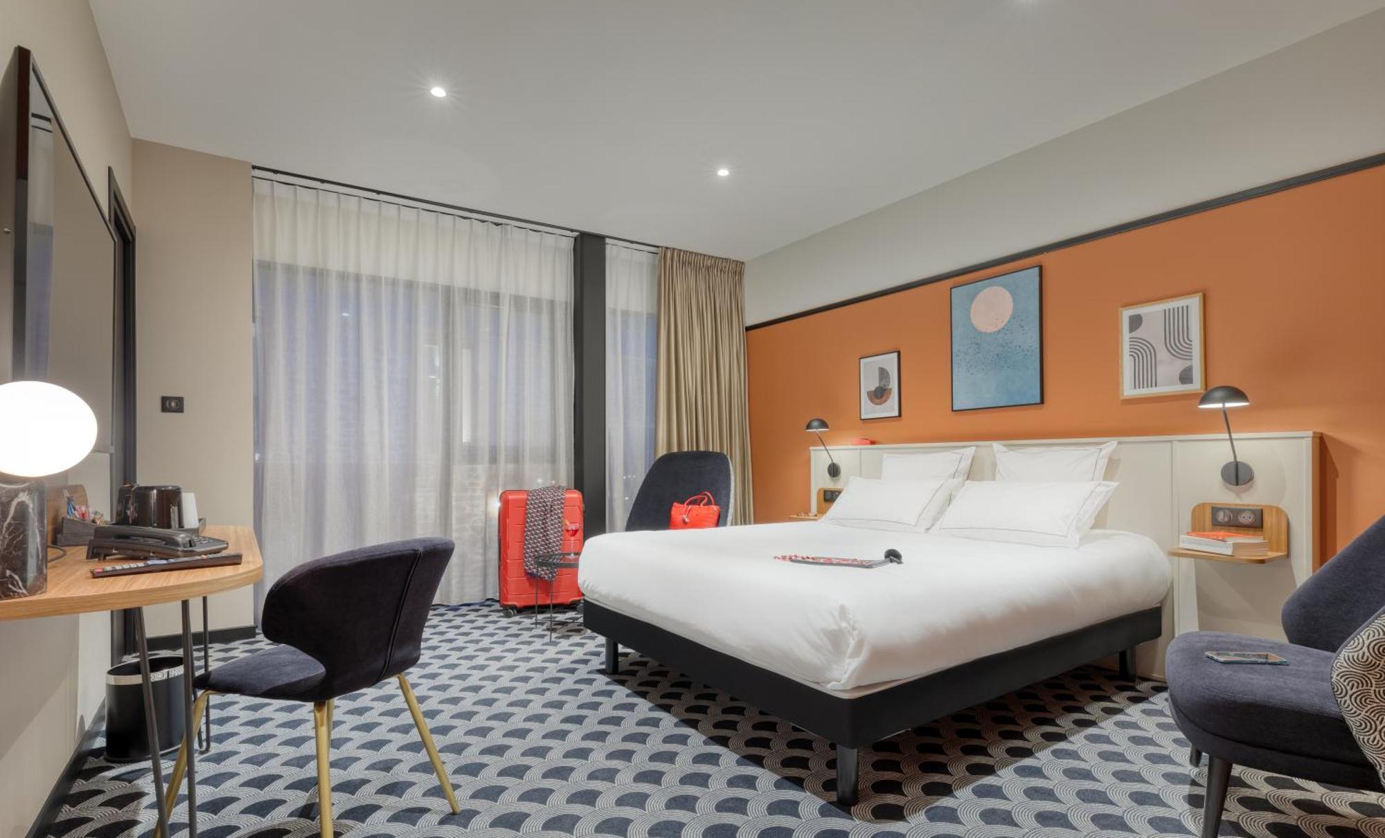 Brit Hotel Les Voyageurs Loudéac Екстериор снимка