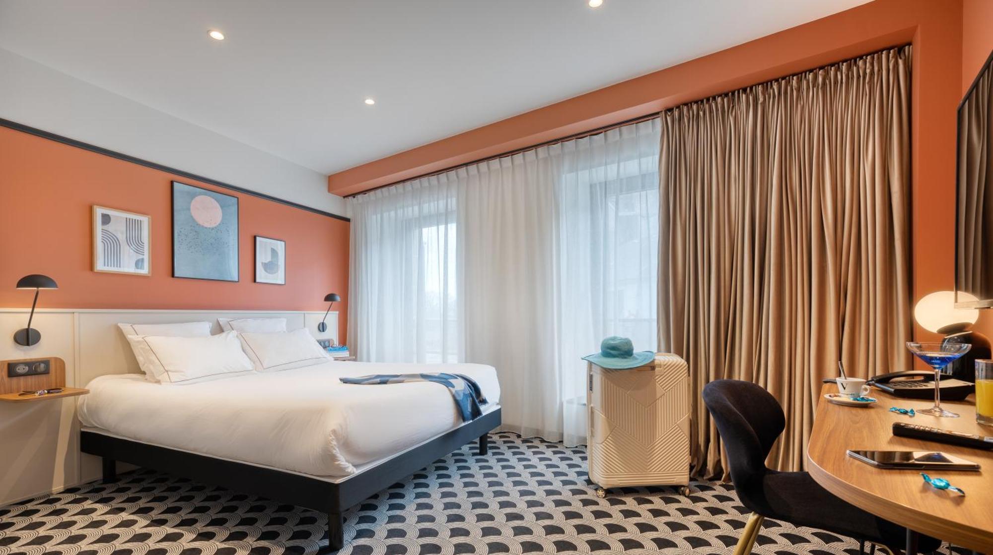 Brit Hotel Les Voyageurs Loudéac Екстериор снимка