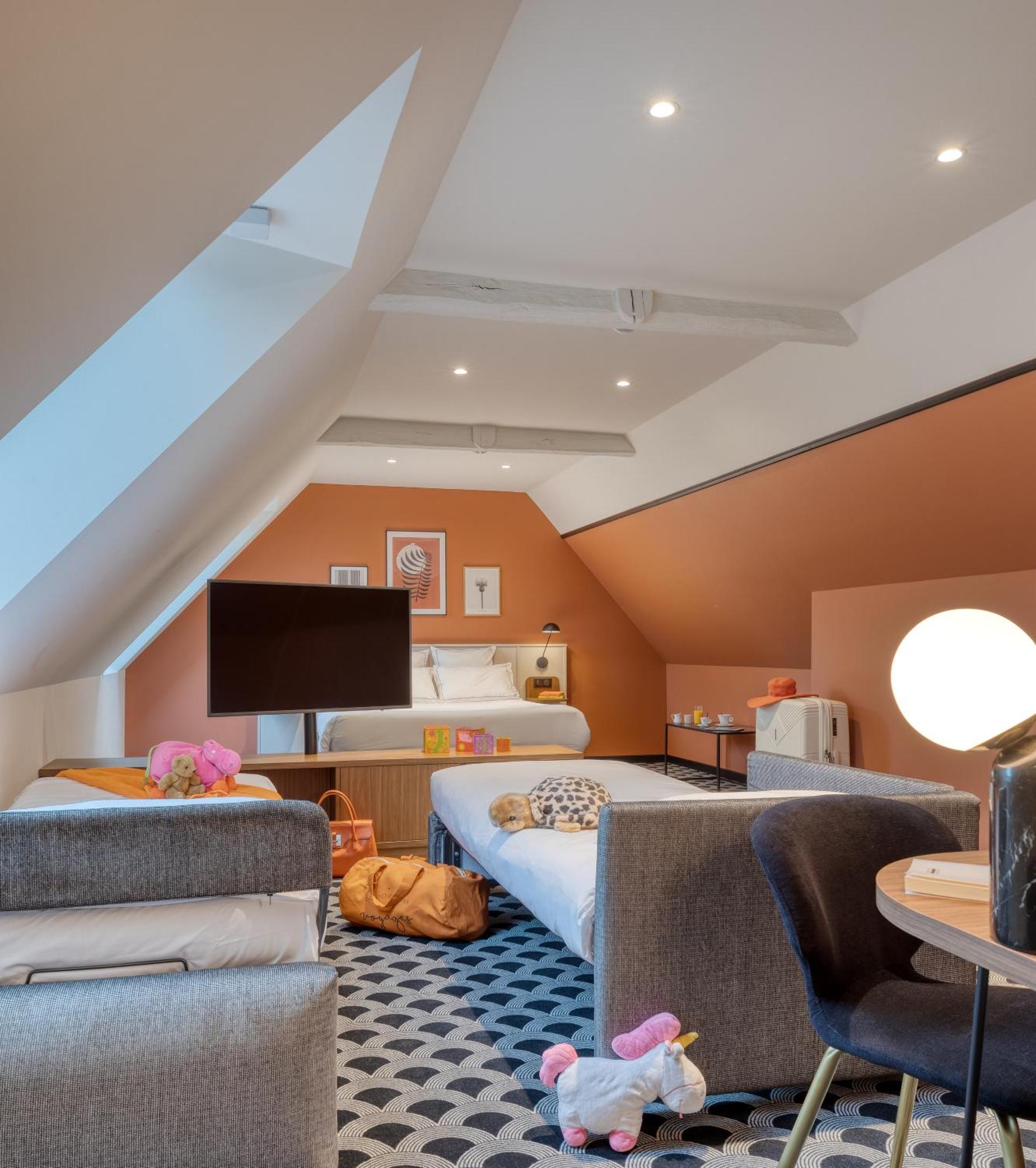 Brit Hotel Les Voyageurs Loudéac Екстериор снимка