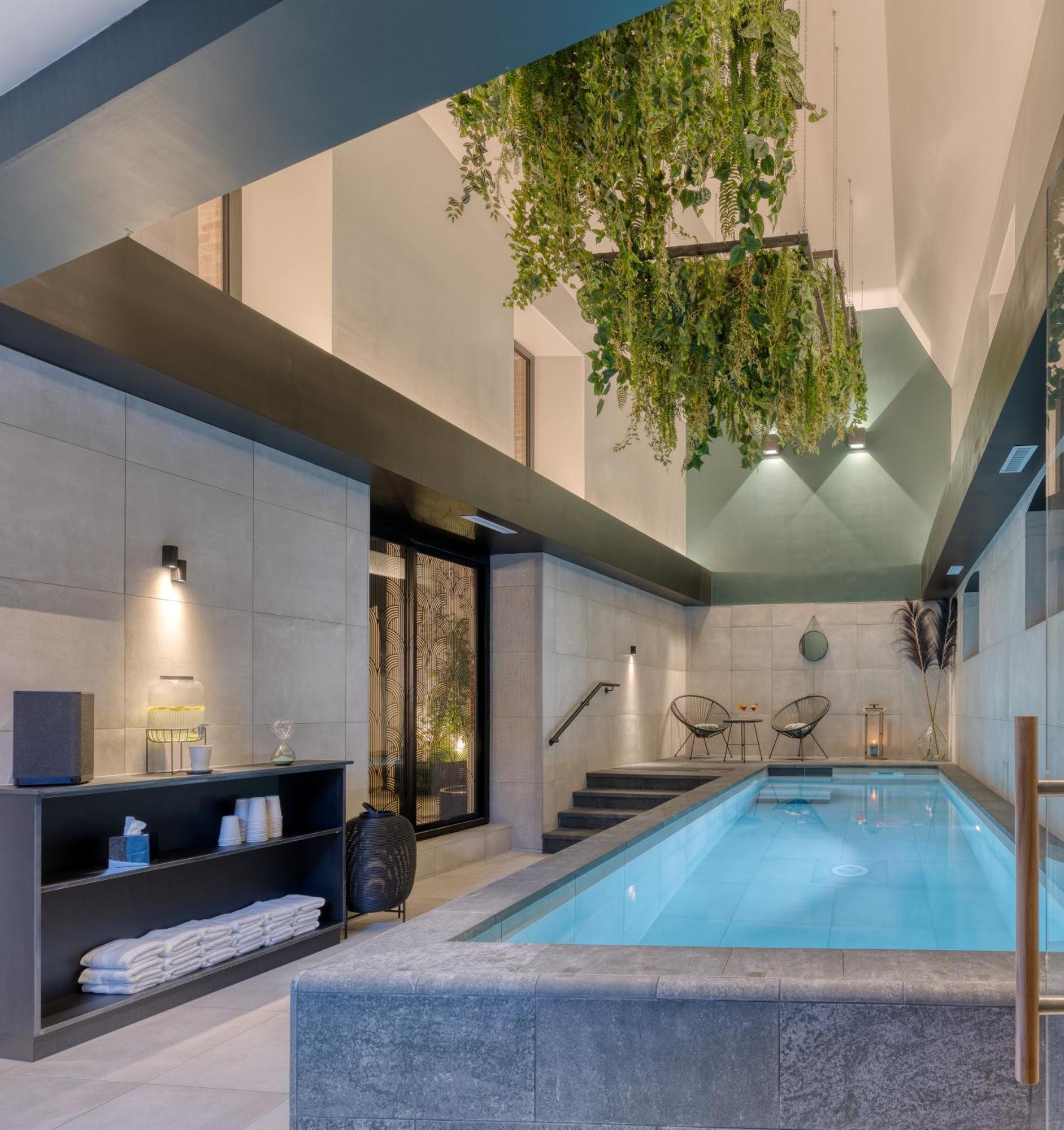 Brit Hotel Les Voyageurs Loudéac Екстериор снимка